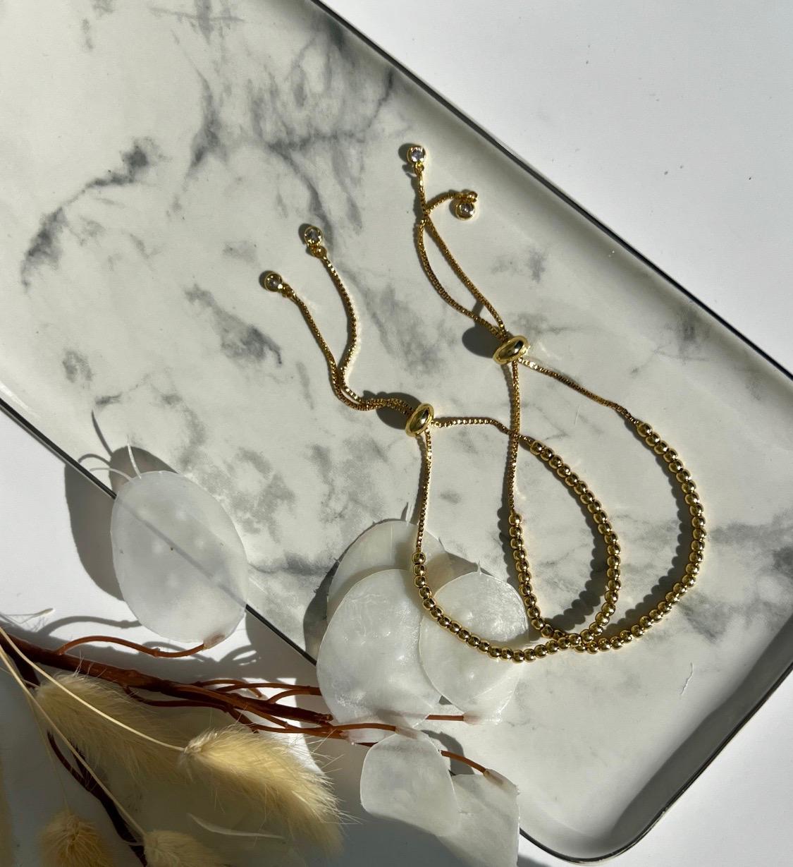 Gold ball adjustable bracelet
